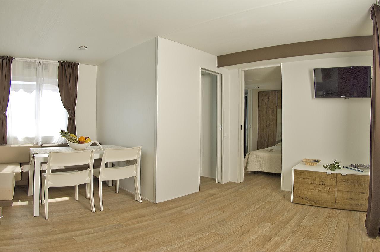 Holiday Mobile Homes Park Riviera Karigador Exterior photo