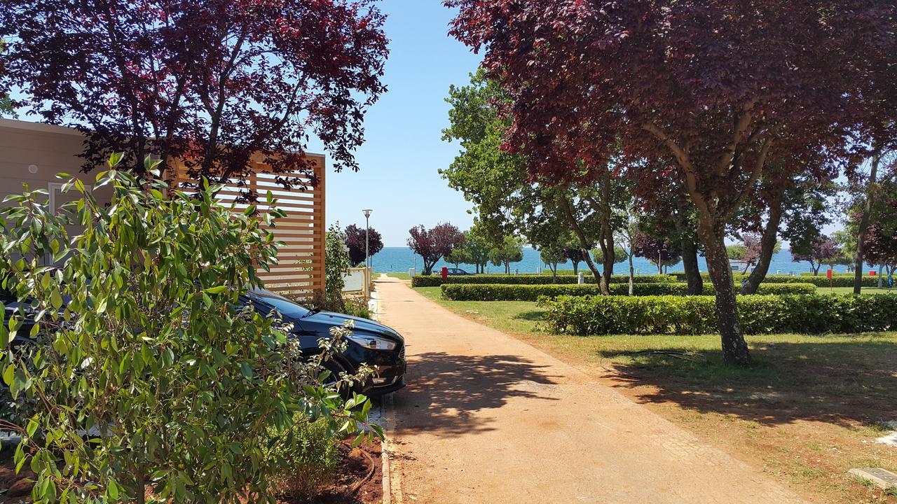 Holiday Mobile Homes Park Riviera Karigador Exterior photo